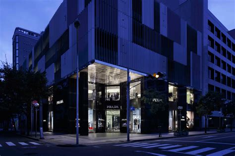 「PRADA(プラダ) 神戸店」(神戸市中央区.